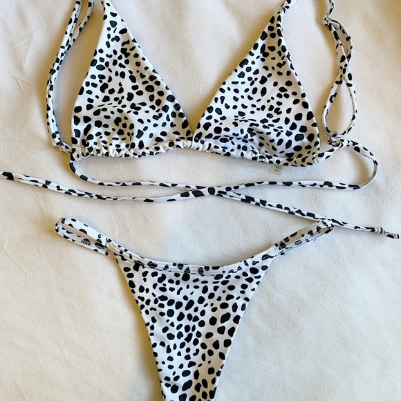 Leopard print bikini! - Picture 1 of 2